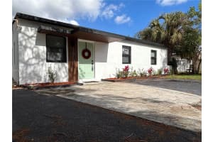 1613 Nw 12th St Fort Lauderdale, FL 33311 - MLS#A11942172