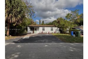 1613 Nw 12th St Fort Lauderdale, FL 33311 - MLS#A11942172