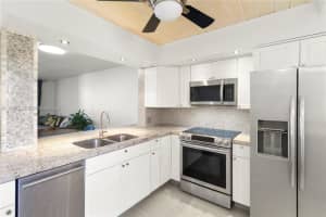 301 Ne 14th Ave 601 Hallandale Beach, FL 33009 - MLS#A11942226