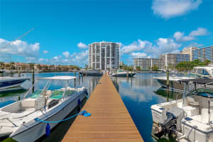 2753 S Parkview Dr Hallandale Beach, FL 33009 - MLS#A11942258