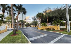 9905 Westwood Dr 34-3 Tamarac, FL 33321 - MLS#A11942288