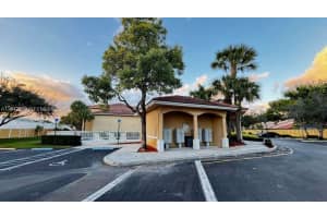 9905 Westwood Dr 34-3 Tamarac, FL 33321 - MLS#A11942288