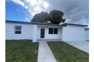 2310 Nw 155th St, Miami Gardens