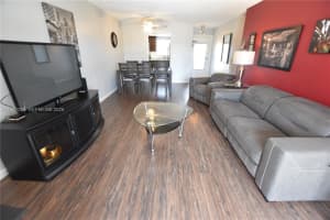 2852 W Crosley Drive G West Palm Beach, FL 33415 - MLS#A11942299