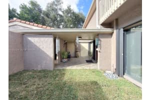 205 Bonnie Brae Way 33 Hollywood, FL 33021 - MLS#A11942314