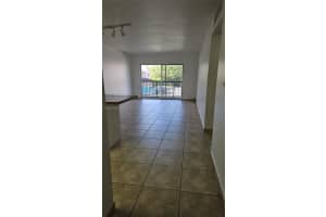 8005 Lake Dr 201 Doral, FL 33166 - MLS#A11942367