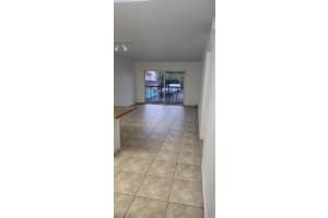 8005 Lake Dr 201 Doral, FL 33166 - MLS#A11942367