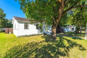 358 Pine Ct Miami Springs, FL 33166 - MLS#A11942382