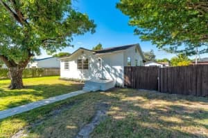 358 Pine Ct Miami Springs, FL 33166 - MLS#A11942382