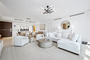 300 Biscayne Blvd Way 403c Miami, FL 33131 - MLS#A11942386