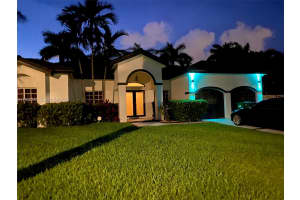 13135 Sw 218th Ter Miami, FL 33170 - MLS#A11942395