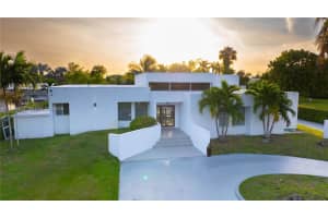 290 Nw 125th Ave, Miami