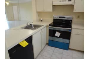 426 Ne 210th Cir Ter 103-2 Miami, FL 33179 - MLS#A11942417