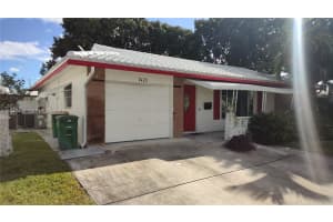 7422 Nw 70th Ave Tamarac, FL 33321 - MLS#A11942422