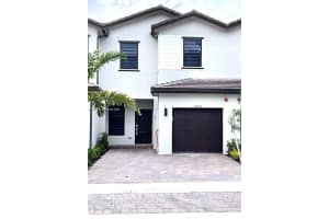 15903 Sw 2nd Pl 15903 Pembroke Pines, FL 33027 - MLS#A11942454