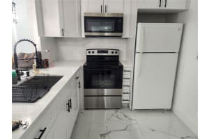 5001 Nw 34th St 305 Lauderdale Lakes, FL 33319 - MLS#A11942482