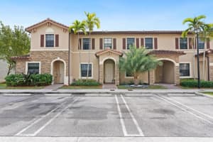 3304 W 92nd Pl Hialeah, FL 33018 - MLS#A11942492