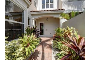 963 S Harbor Vw S Hollywood, FL 33019 - MLS#A11942497