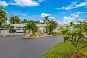 1320 Ne 27th Ave Pompano Beach, FL 33062 - MLS#A11942510