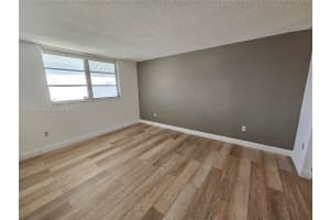 3600 Ne 170th St 402 North Miami Beach, FL 33160 - MLS#A11942524