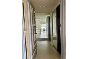 1650 Ne 115th St 507, Miami