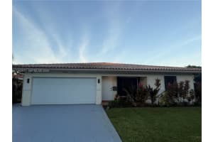 1721 Ne 48th Ct Fort Lauderdale, FL 33334 - MLS#A11942611