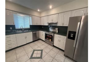 1721 Ne 48th Ct Fort Lauderdale, FL 33334 - MLS#A11942611