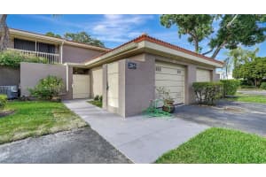 205 Dunwoody Ln 17-85 Hollywood, FL 33021 - MLS#A11942625