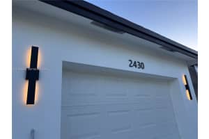 2430 Nw 22nd Rd Fort Lauderdale, FL 33311 - MLS#A11942683