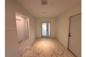 2430 Nw 22nd Rd Fort Lauderdale, FL 33311 - MLS#A11942683