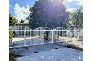 2118 Nw 86th St Miami, FL 33147 - MLS#A11942711