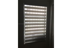 142 SW 18th Ave Apartment 19, Miami, FL 33135, - MLS#A11942755