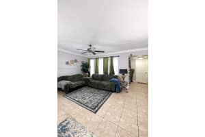 2450 Nw 85th Ave Sunrise, FL 33322 - MLS#A11942760