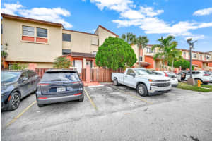 9907 Nw 9th St Cir 15-20 Miami, FL 33172 - MLS#A11942772