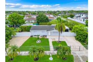 15805 Sw 300th Ter Homestead, FL 33033 - MLS#A11942781