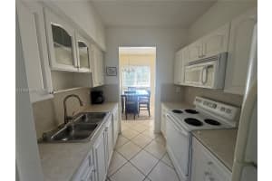 7085 Nova Dr 203 Davie, FL 33317 - MLS#A11942790