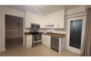 670 Ne 179th Ter Miami, FL 33162 - MLS#A11942880