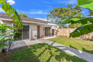 5149 E Lakes Dr Deerfield Beach, FL 33064 - MLS#A11942893