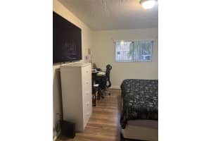 2565 W 56th St 107 Hialeah, FL 33016 - MLS#A11942928