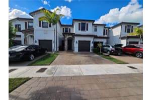 10918 W 33rd Way, Hialeah