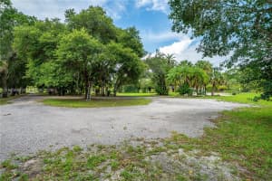 576 Marshall Rd West Palm Beach, FL 33413 - MLS#A11943042