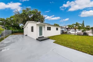 2951 Nw 47th St Miami, FL 33142 - MLS#A11943065