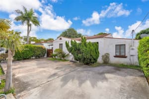 3026 Sw 4th St, Miami