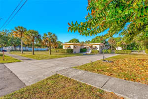 3230 SW 98th Ave, Miami, FL 33165, Sold 01/26/26