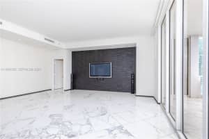 901 Brickell Key Blvd 3407 Miami, FL 33131 - MLS#A11943092