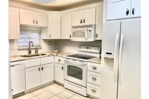 9410 N Hollybrook Lake Dr APT 103, Pembroke Pines, FL 33025, - MLS#A11943095