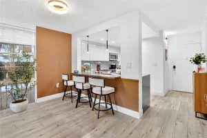 6902 N Kendall Dr E101 Pinecrest, FL 33156 - MLS#A11943131