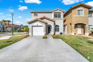 16275 Sw 97th St, Miami