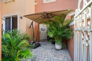 4926 Spinnaker Dr 5007 Dania Beach, FL 33312 - MLS#A11943196