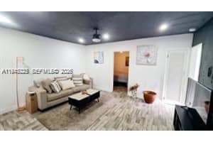 88 68th Ter , Miami, FL 33138 - MLS#A11943223